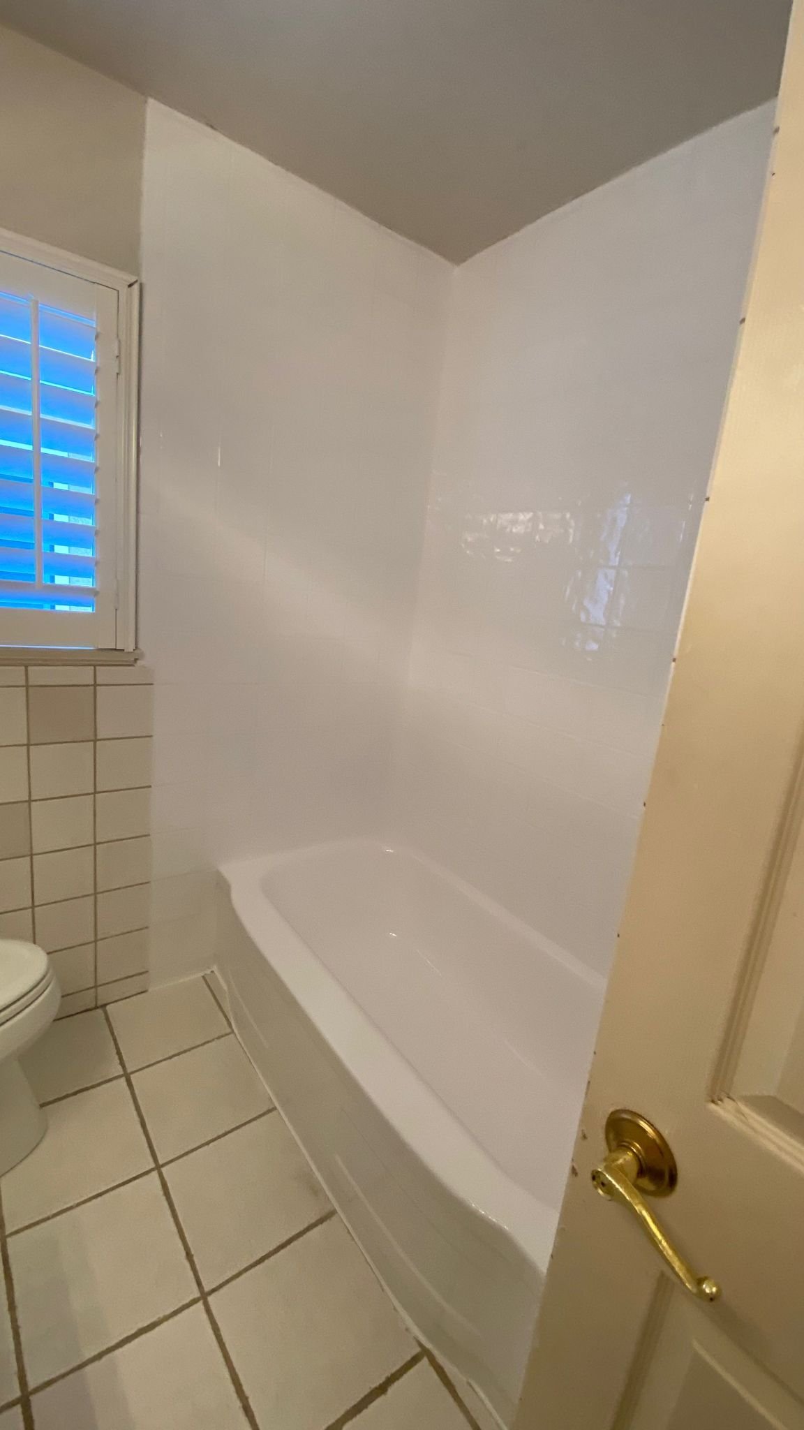 After reglazing - glossy bathtub